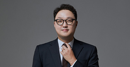 AVMOV 수사 본격화, 신작전문가 등 운영자 단속에 그치지 않는 이유 [최성현 변호사 칼럼]